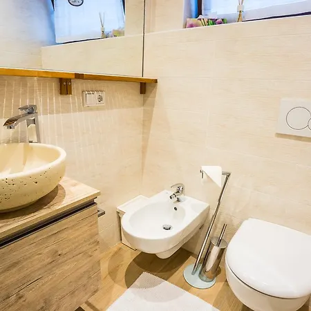 Haus Frank Nr 7 By Monicare